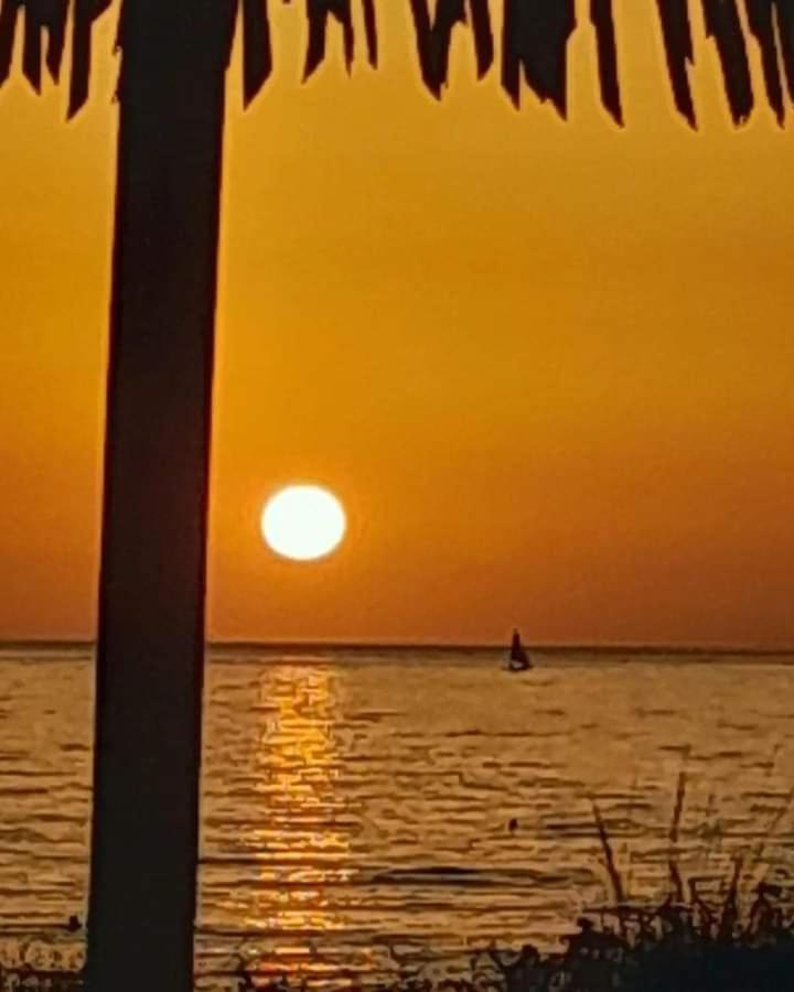 La Dama Bianca Bovo Marina Hotel Montallegro Bagian luar foto