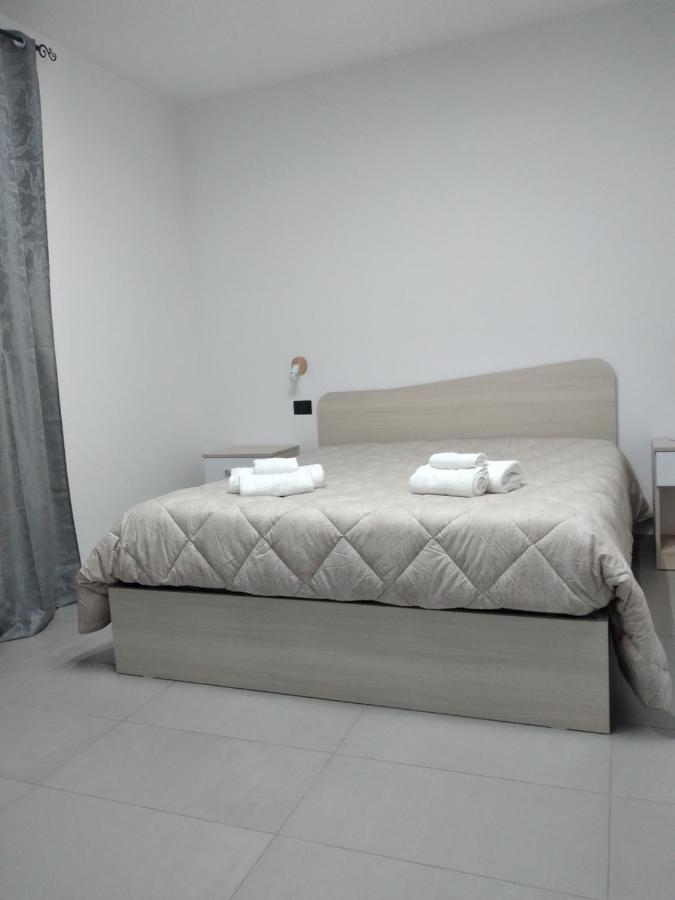 La Dama Bianca Bovo Marina Hotel Montallegro Bagian luar foto